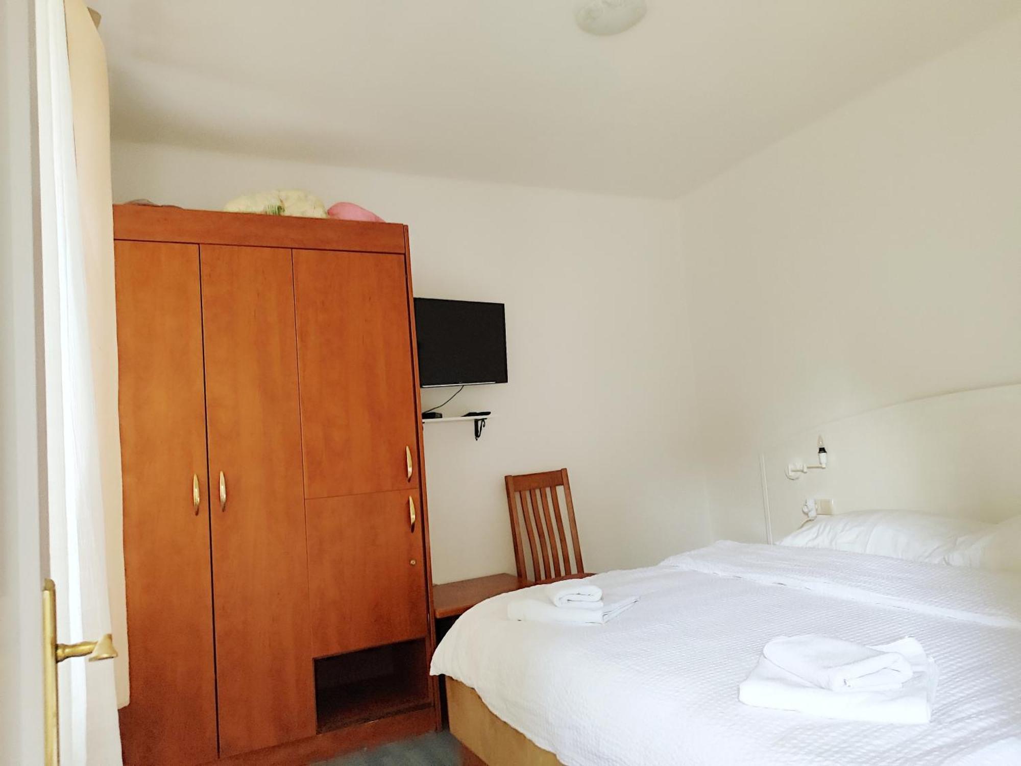 Apartman Daniel With Free Parking Mundanije Екстериор снимка