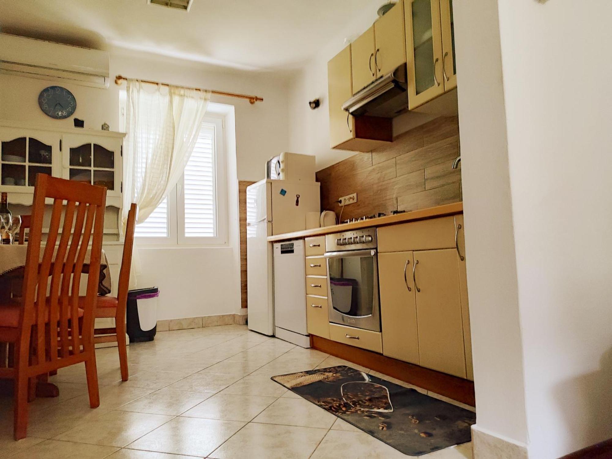 Apartman Daniel With Free Parking Mundanije Екстериор снимка