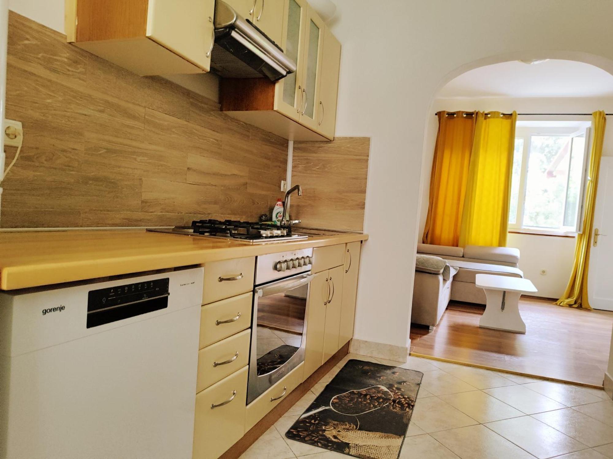 Apartman Daniel With Free Parking Mundanije Екстериор снимка
